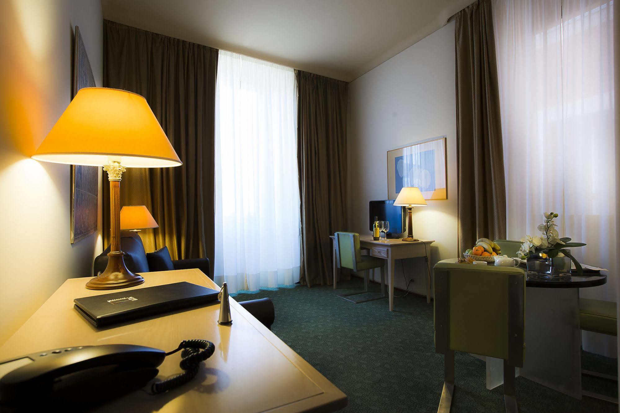 Palazzo Velabro, A Member Of Design Hotels Rome Bagian luar foto